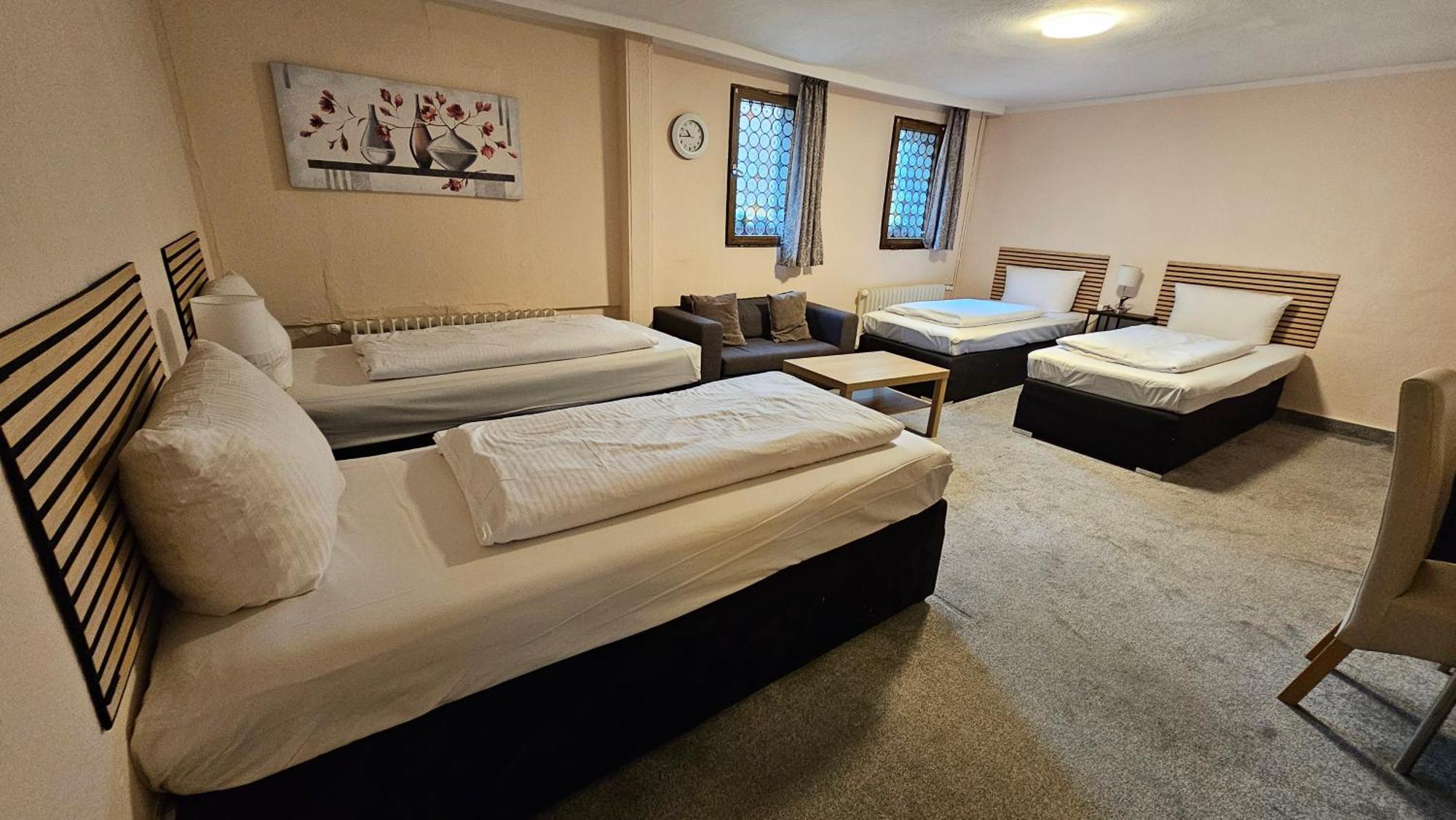 Hotel Koelner Hof مولهايم ان الرور دير المظهر الخارجي الصورة